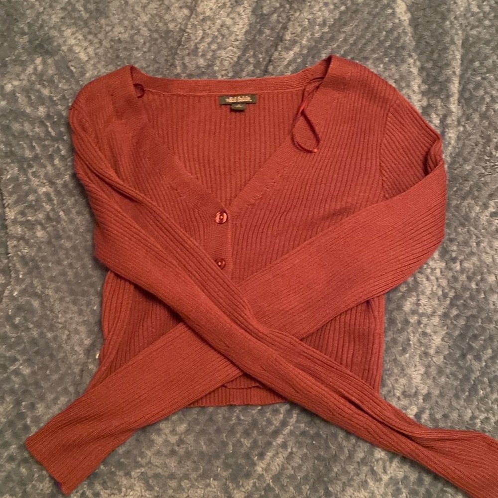 Wild fable cropped top,medium really cropped button up,soft and long sleeve